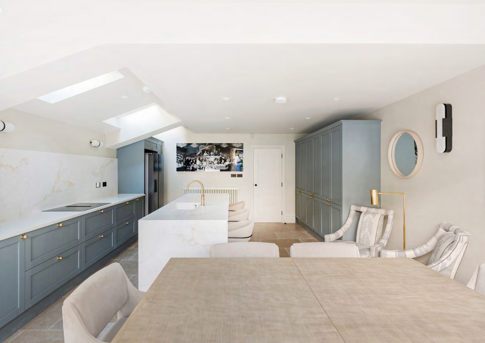 Achilles Road — Kitchen and dining room