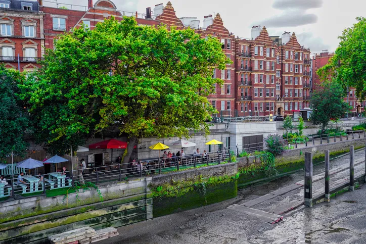 Putney: shopping